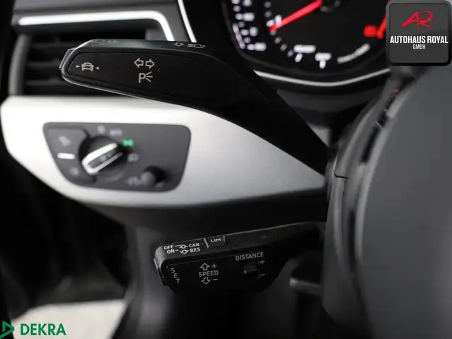 Audi A4 view 19