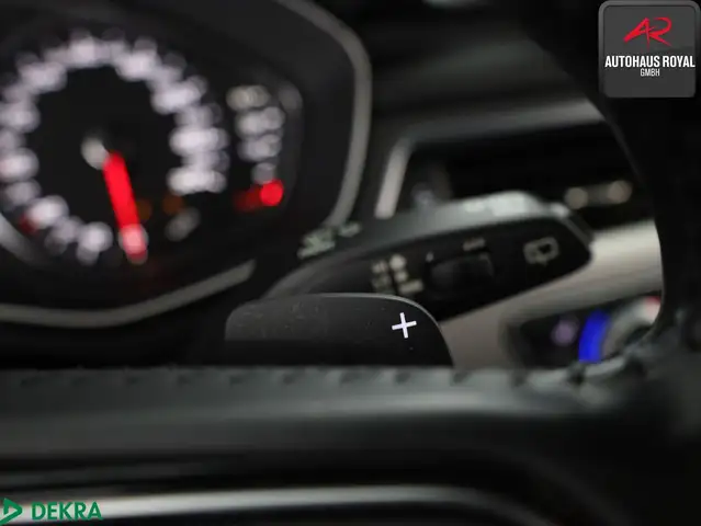 Audi A4 view 20