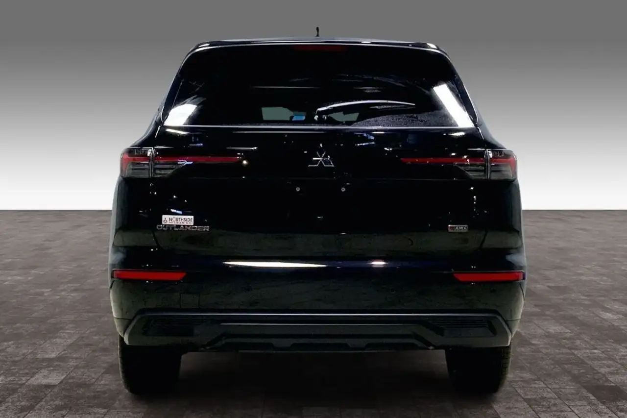Mitsubishi Outlander снимка Mitsubishi Outlander