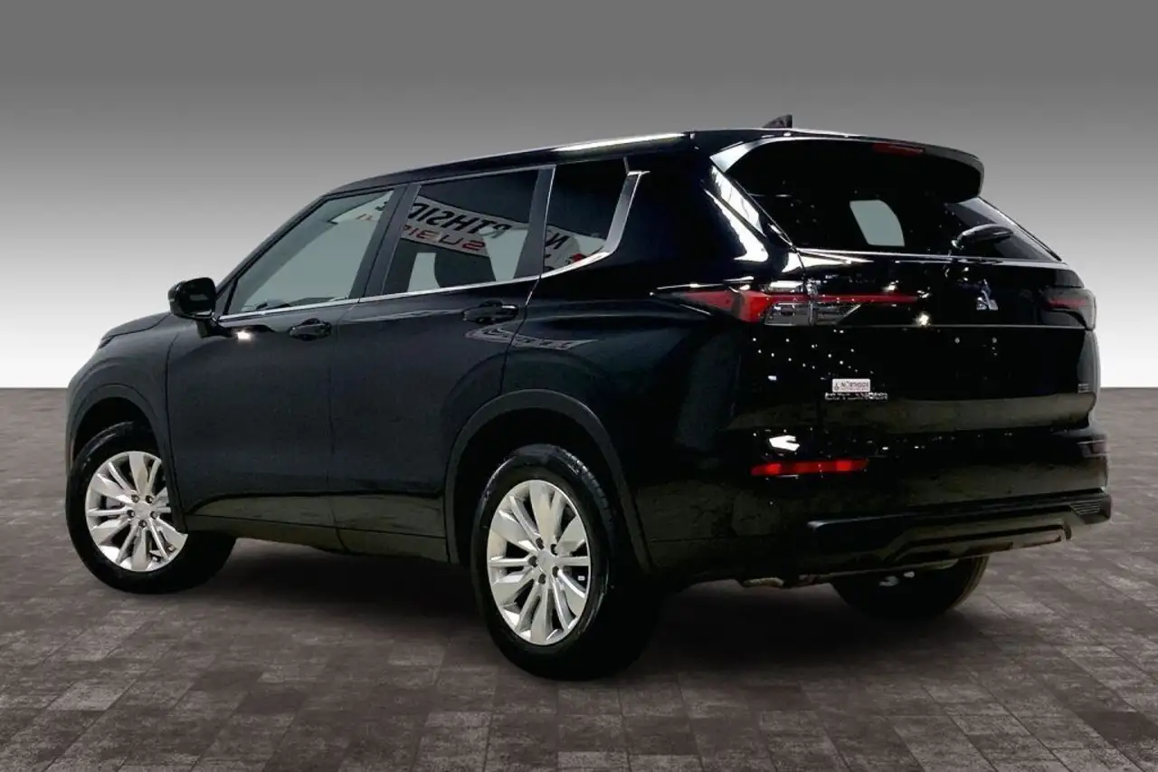 Mitsubishi Outlander снимка Mitsubishi Outlander