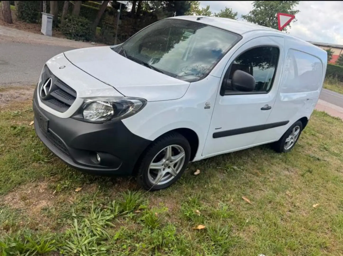 Mercedes-Benz Citan 108 CDI BlueEFFICIENCY kompakt - 2