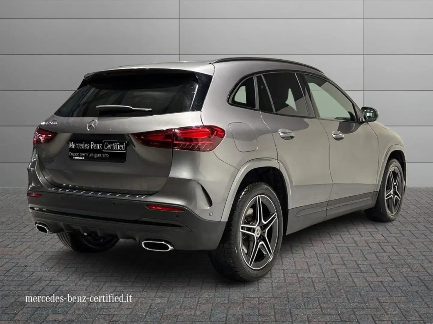 Mercedes-Benz GLA 250 e hybrid EQ AMG Line Advanced Plus Grigio - 2