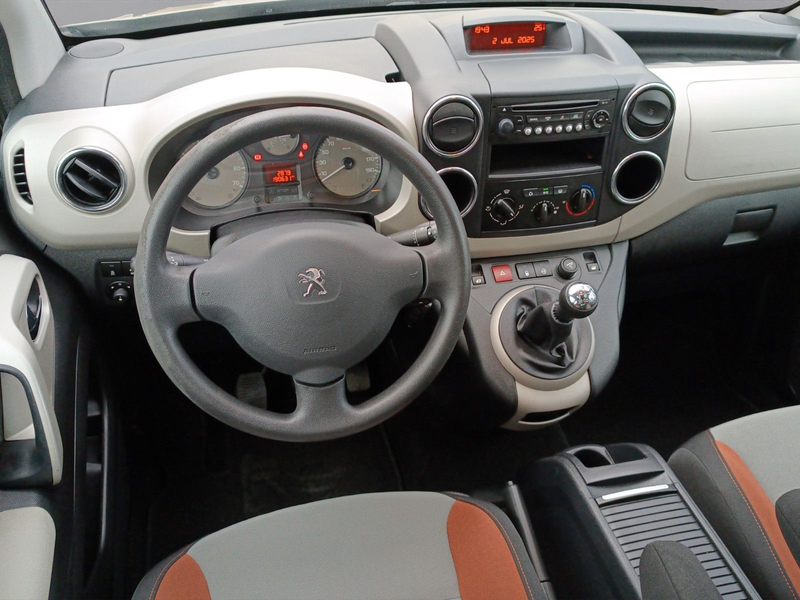 Peugeot Partner Style 1.6 HDI *Klima*Panorama*PDC — photo 10