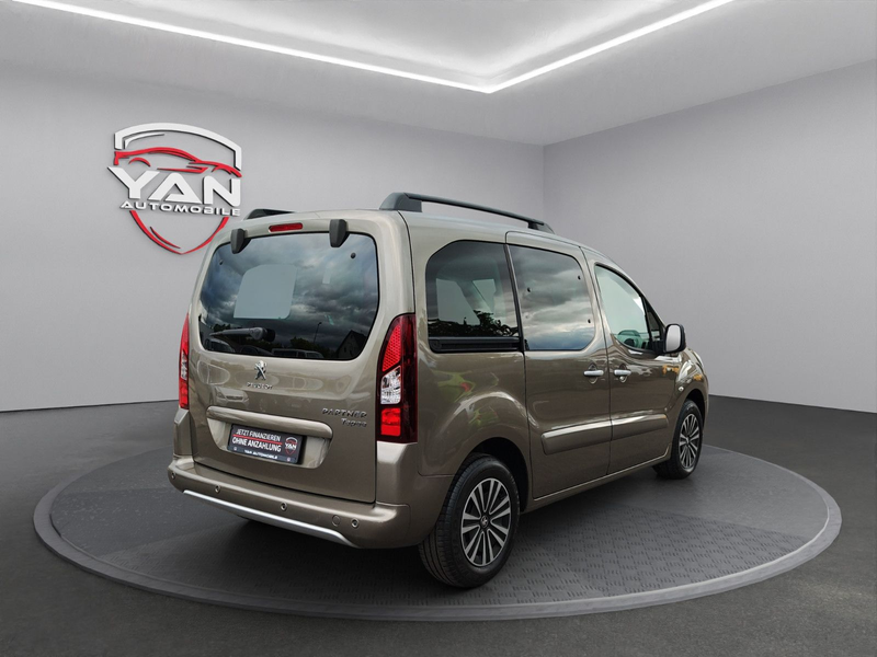 Peugeot Partner Style 1.6 HDI *Klima*Panorama*PDC — photo 5