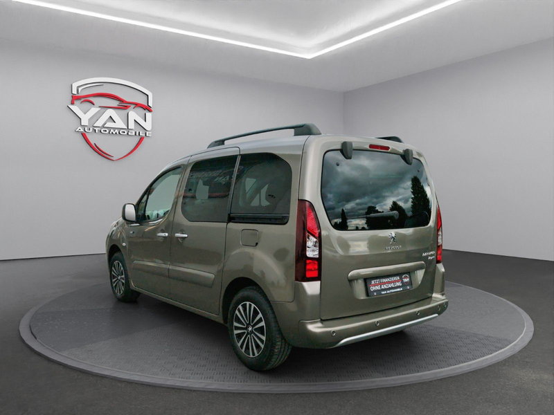 Peugeot Partner Style 1.6 HDI *Klima*Panorama*PDC — photo 7