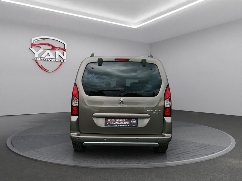 Peugeot Partner Style 1.6 HDI *Klima*Panorama*PDC — photo 6