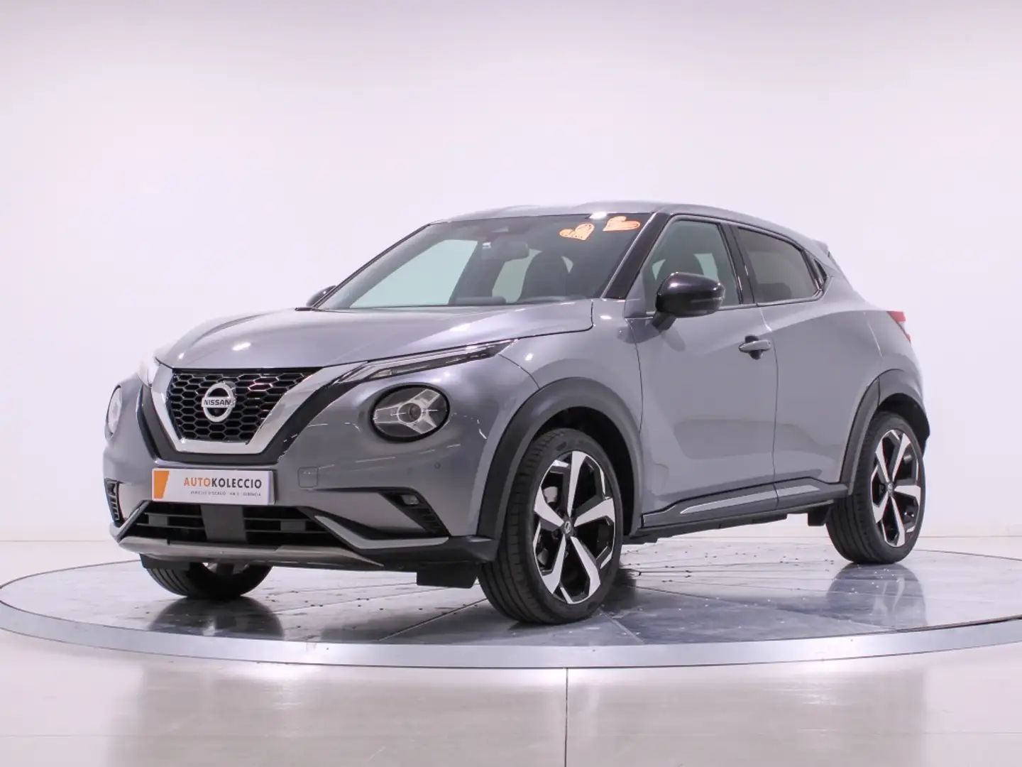 Nissan Juke 1.0 DIG-T Tekna 4x2 DCT 7 114 - 2