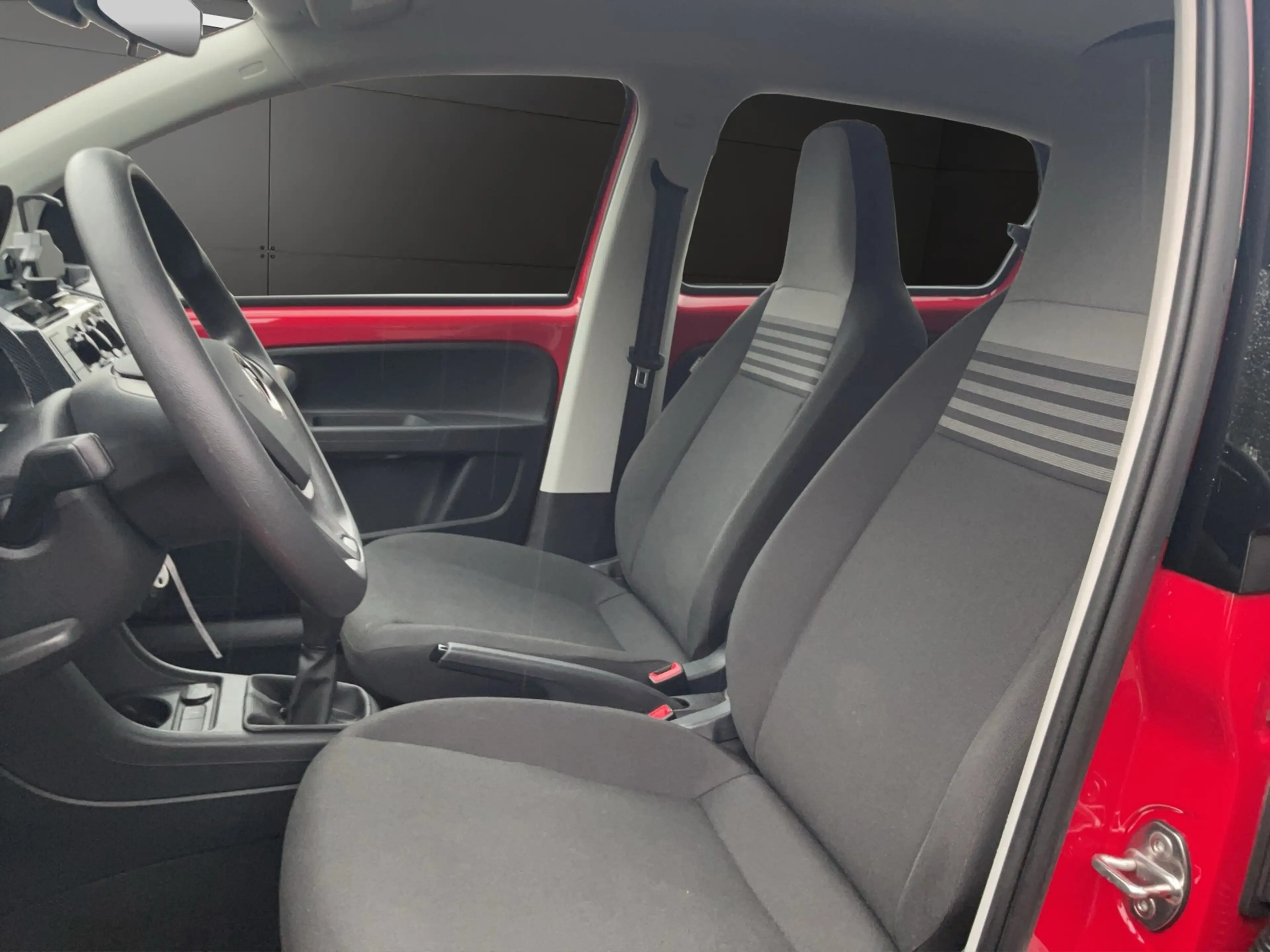Volkswagen up! 1.0 Move Klima+SHZ+DAB+Servo — photo 10