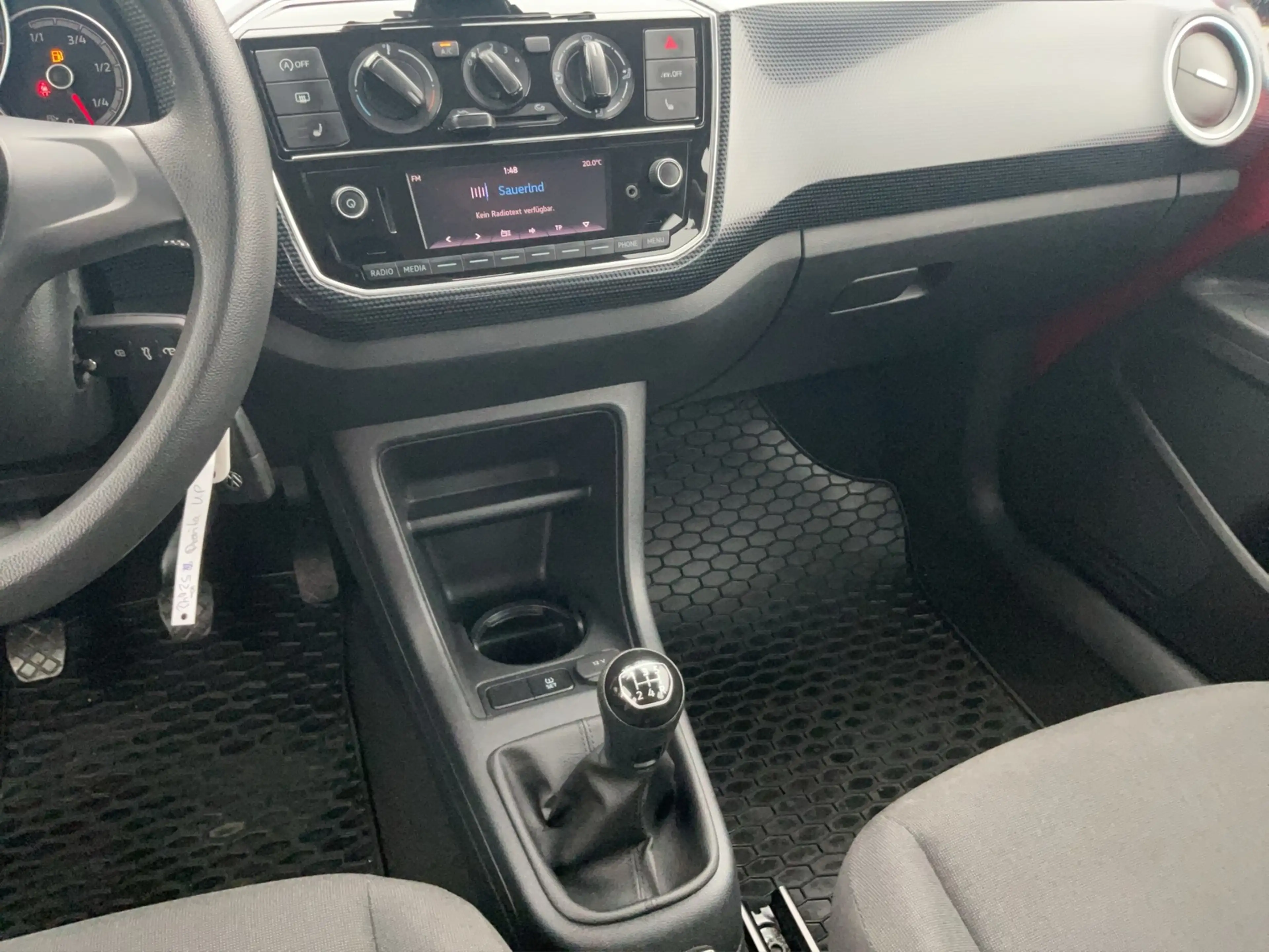 Volkswagen up! 1.0 Move Klima+SHZ+DAB+Servo — photo 14