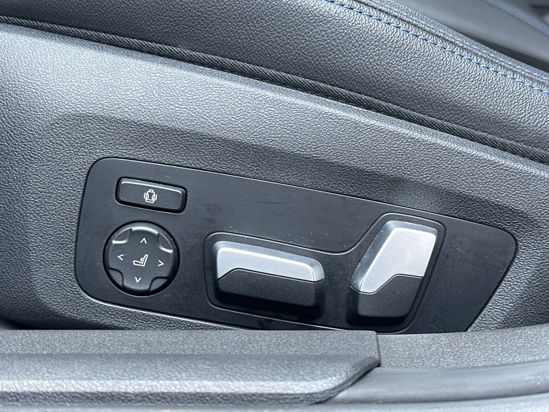 BMW 330 Touring xDrive M-Sport NAV+LASER+360°+HUD — photo 13