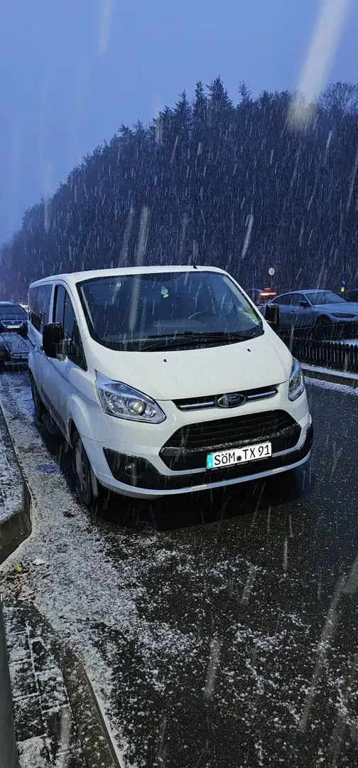 Ford Tourneo Custom tauschen mit ein suv mit anhängerkupplung - 1