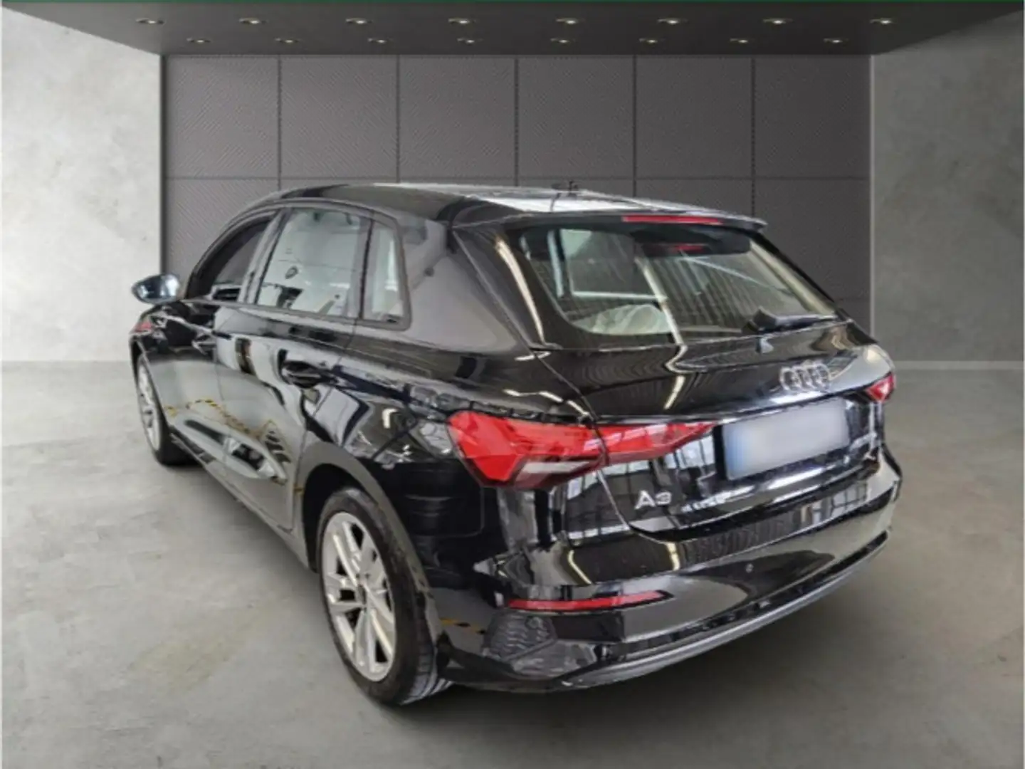 Audi A3 40 TFSI e Stronic LED Navi RFK HUD Schwarz - 2