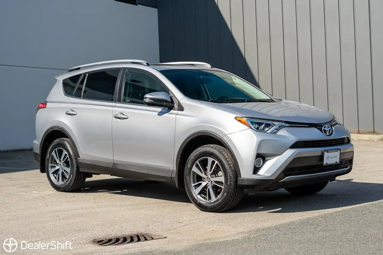 Toyota RAV 4 снимка Toyota RAV 4