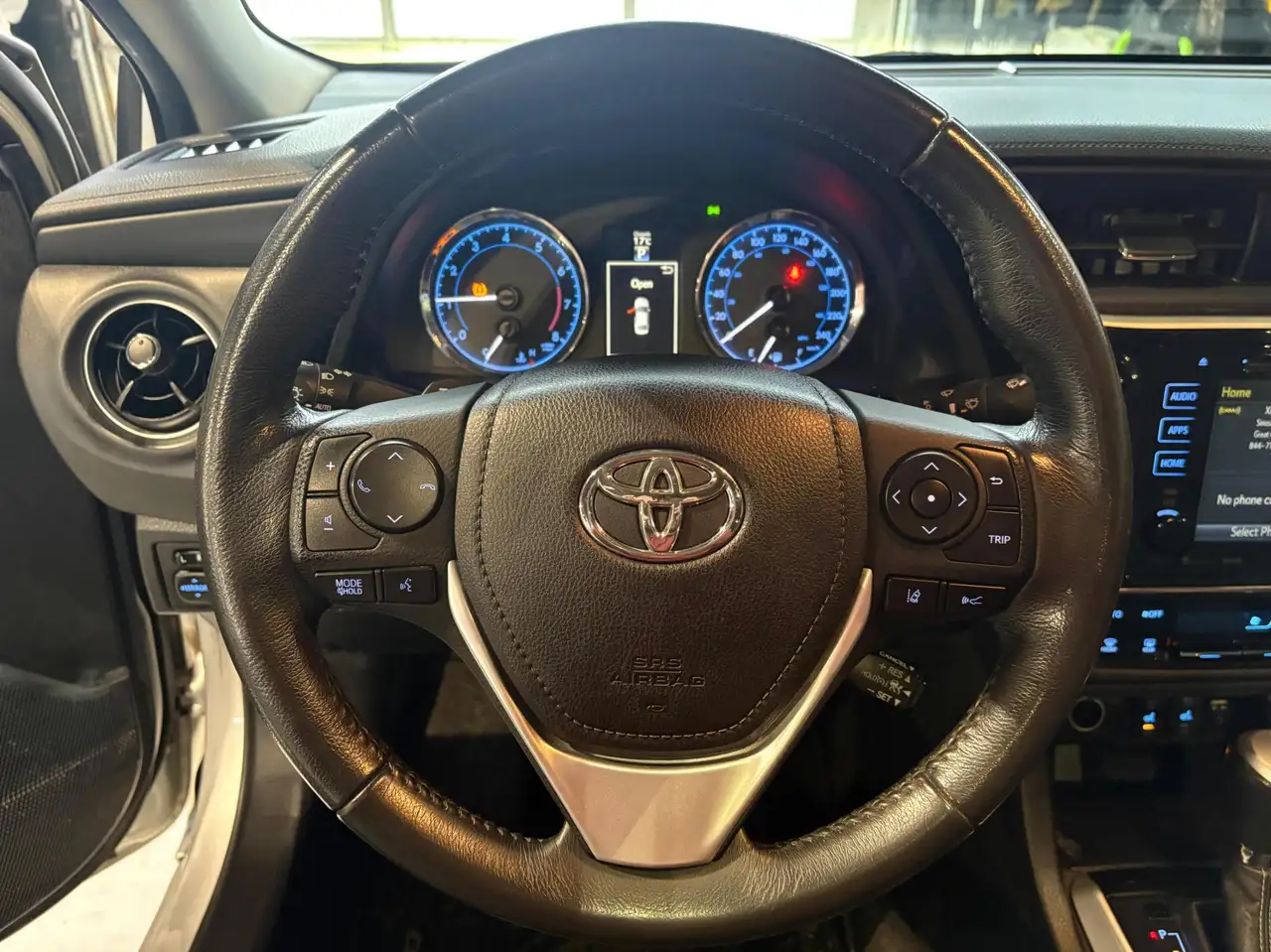 Toyota Corolla снимка Toyota Corolla