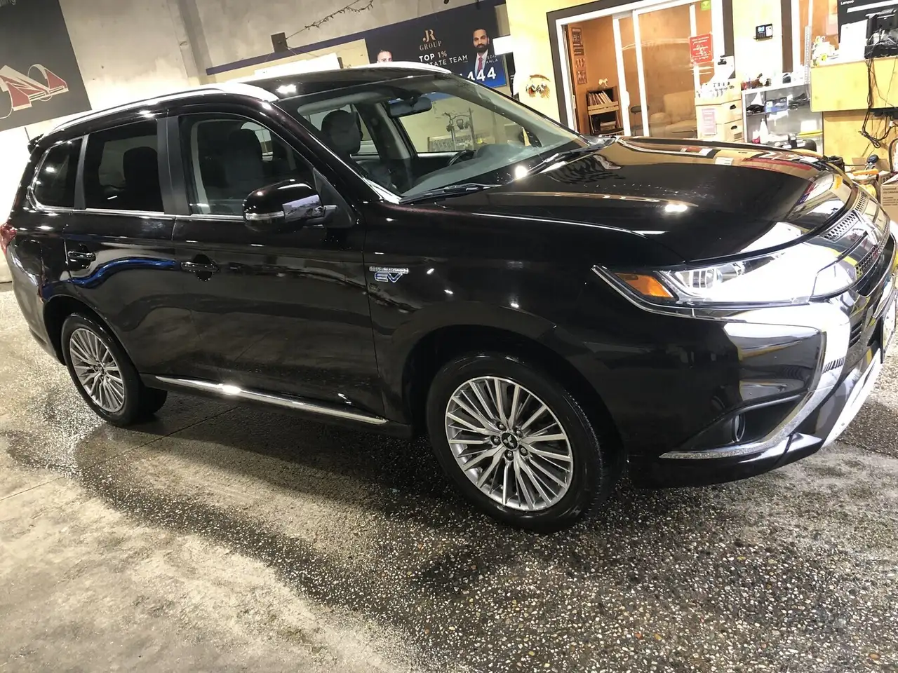 Mitsubishi Outlander снимка Mitsubishi Outlander
