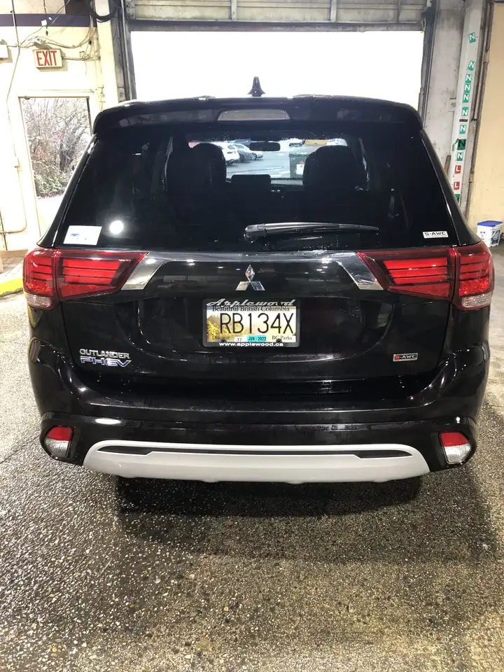 Mitsubishi Outlander снимка Mitsubishi Outlander