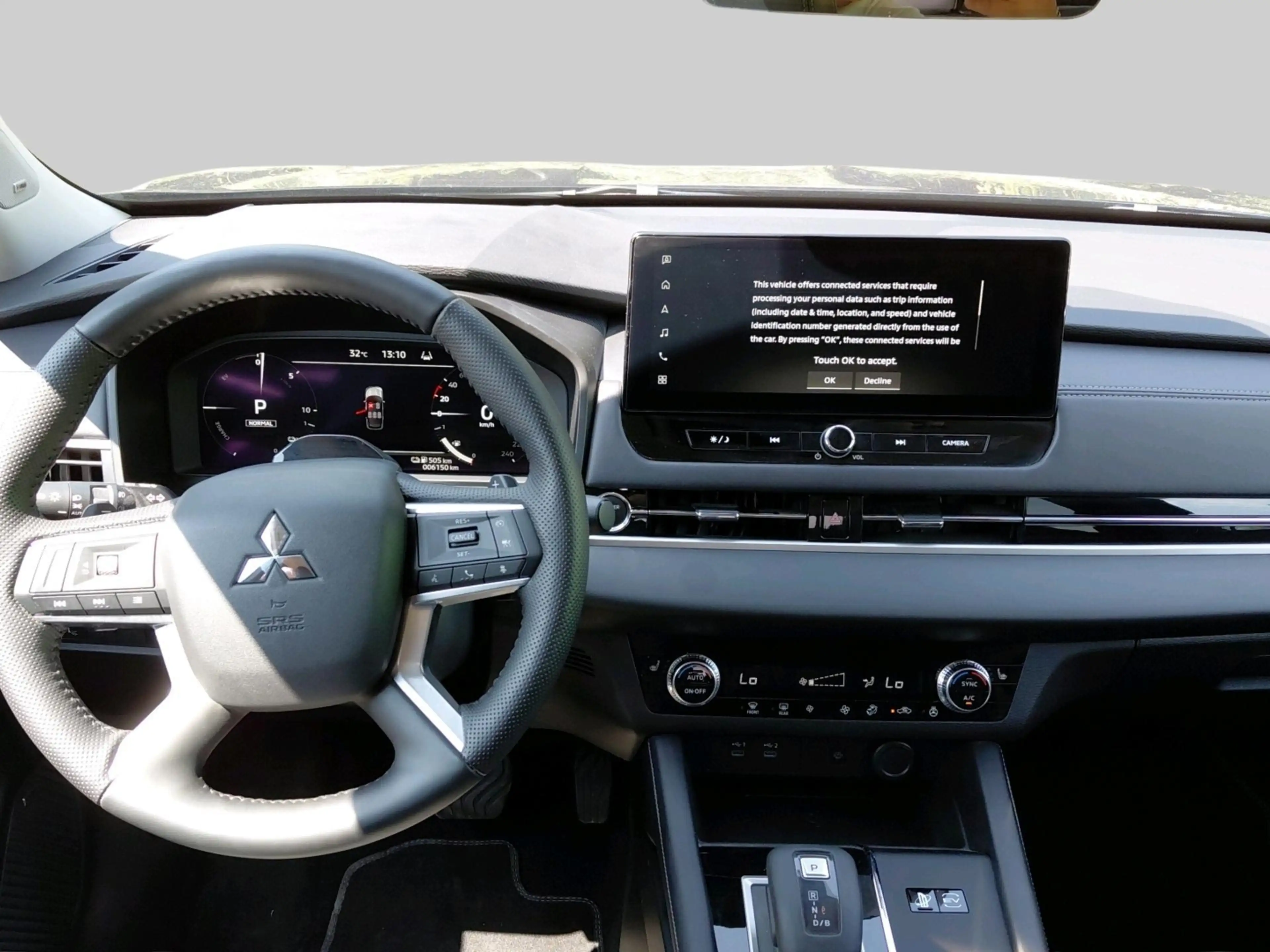 Mitsubishi Outlander 2.4 PHEV First Edition — photo 5