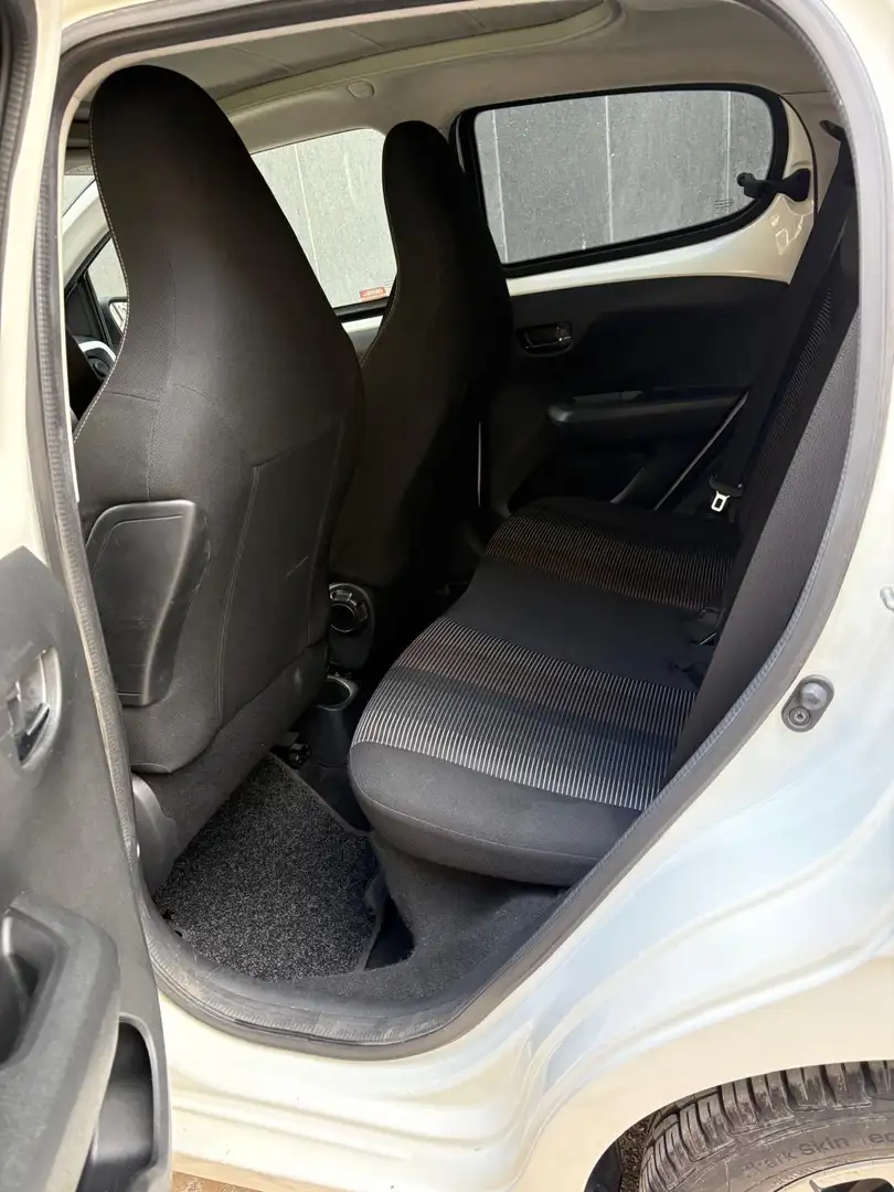 Peugeot 108 bianca  con tettuccio bordeaux Bianco - 2