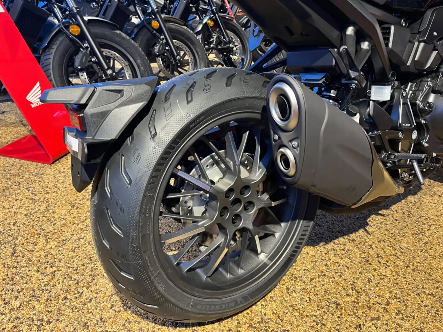 Honda CB 1000 Black Edition inkl. Preisgarantie Fekete - 2