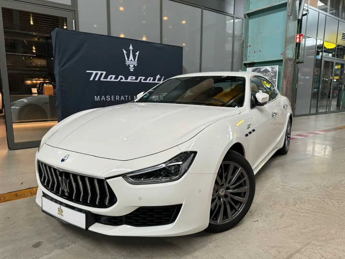 Maserati Ghibli GT *Maserati München* White - 1