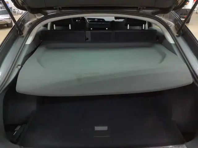 Audi Q3 view 15