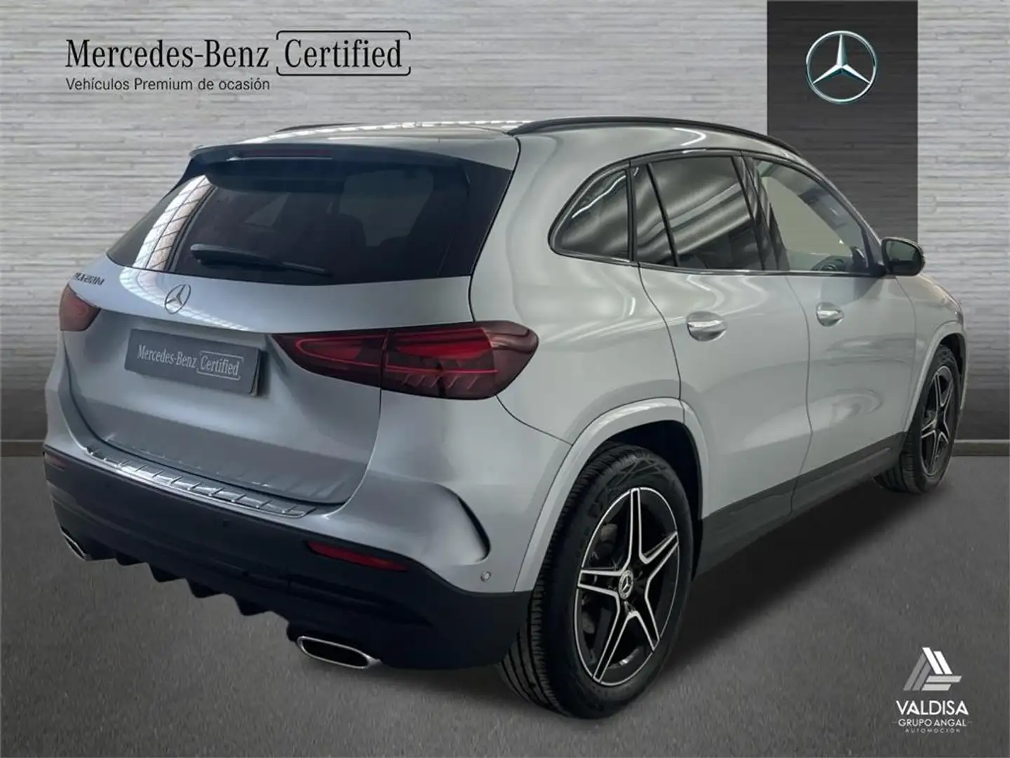 Mercedes-Benz GLA 200 d - 2