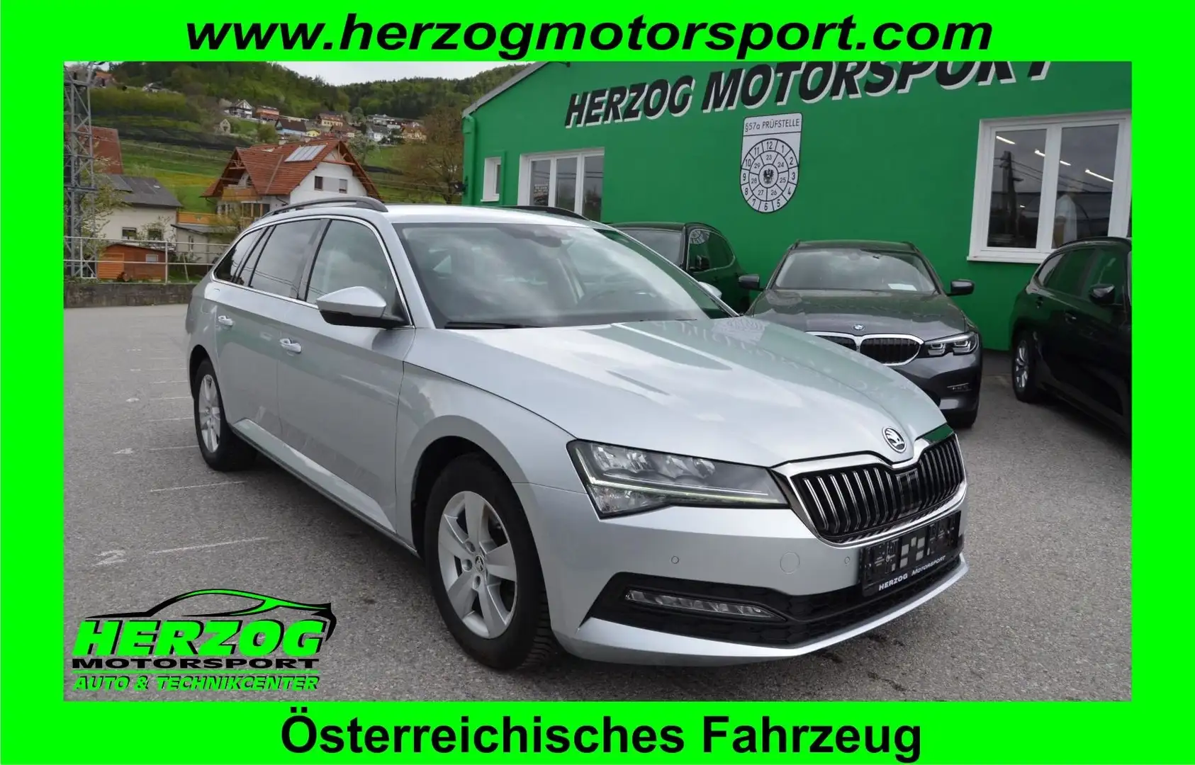 Skoda Superb Superb Kombi 2,0 TDI DSG LED VIRTUAL 1.BESITZ Silber - 1