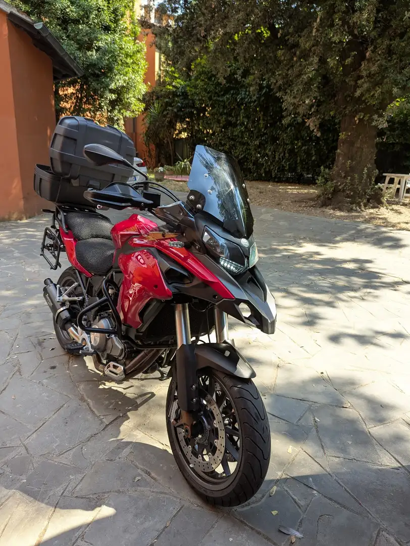 Benelli TRK 502 stradale Червоний - 1