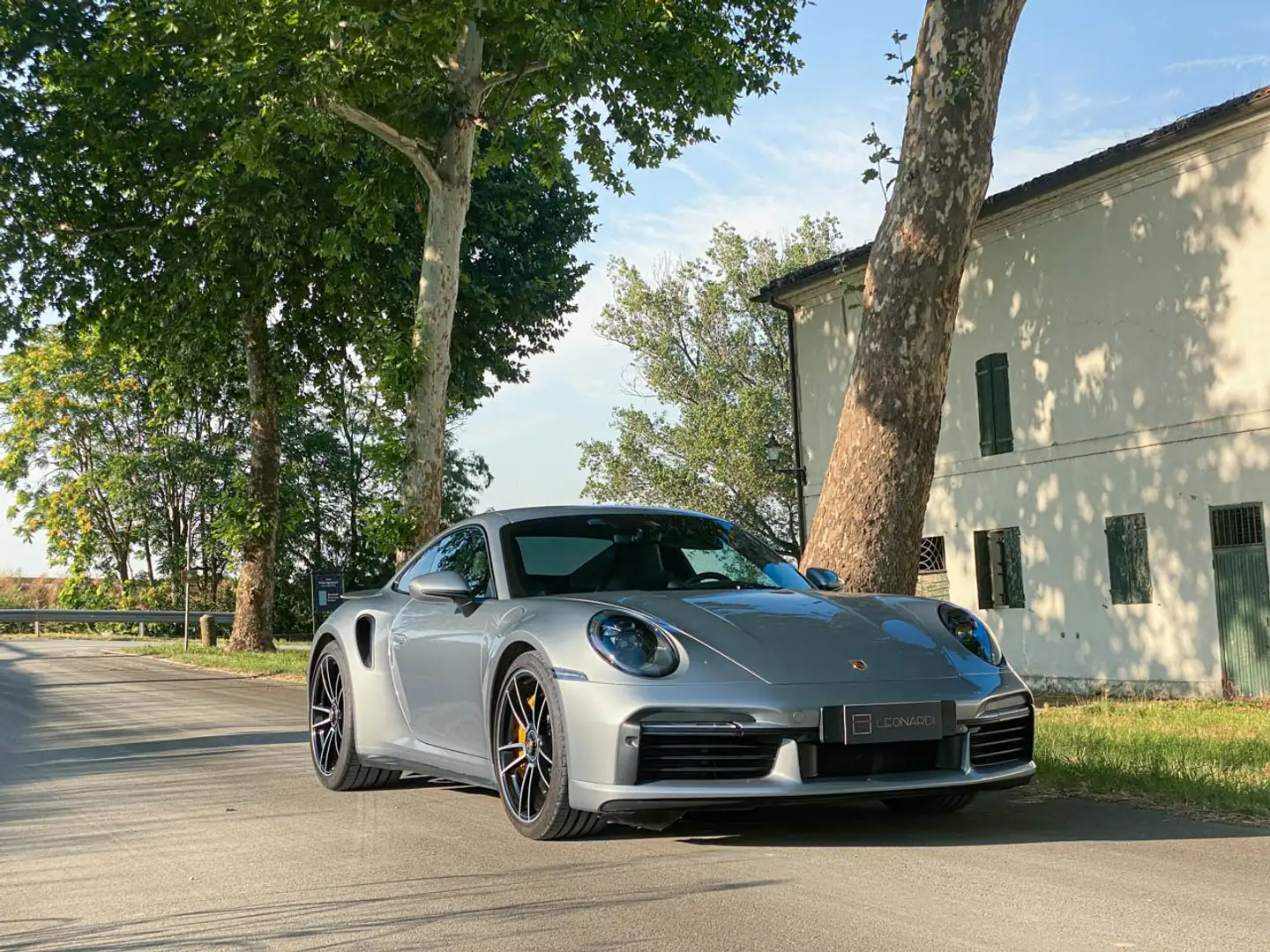 Porsche 992 911 Coupe 3.7 Turbo S auto Argento - 1