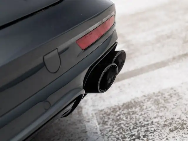 Porsche Panamera view 11