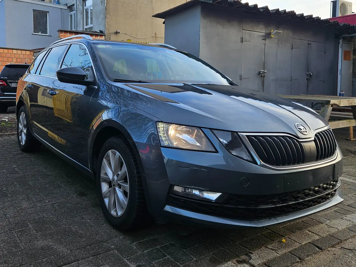 Skoda Octavia Octavia SW 1.0 TSI Ambition DSG Gris - 2