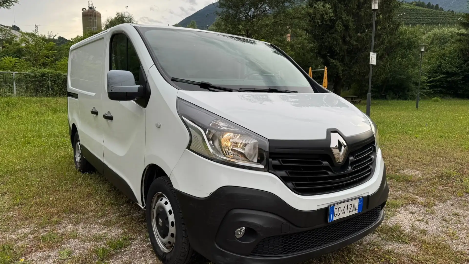 Renault Trafic dCi 120 L1H1 Komfort - 2