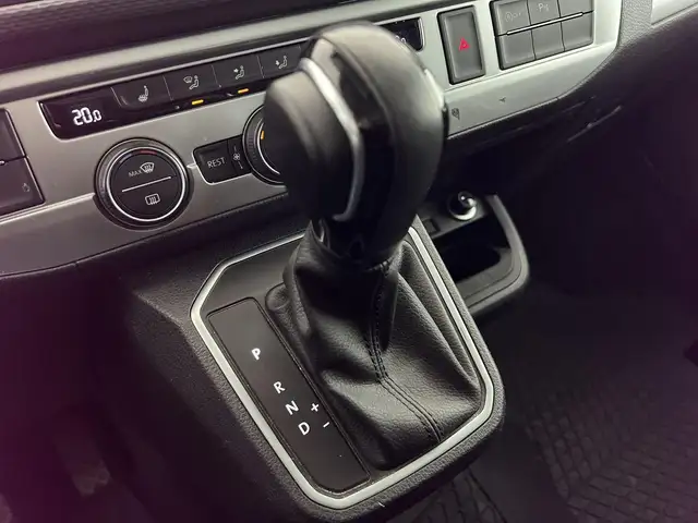 Volkswagen California view 14
