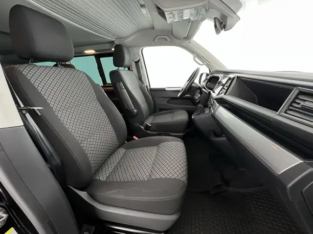 Volkswagen California view 16