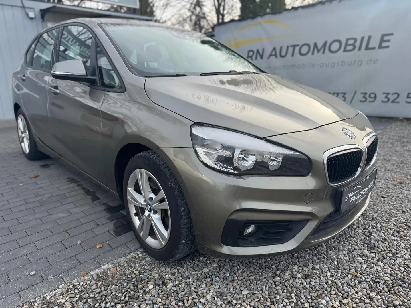 BMW 225 225 i xDrive Active Tourer Automatikgetriebe Gris - 2