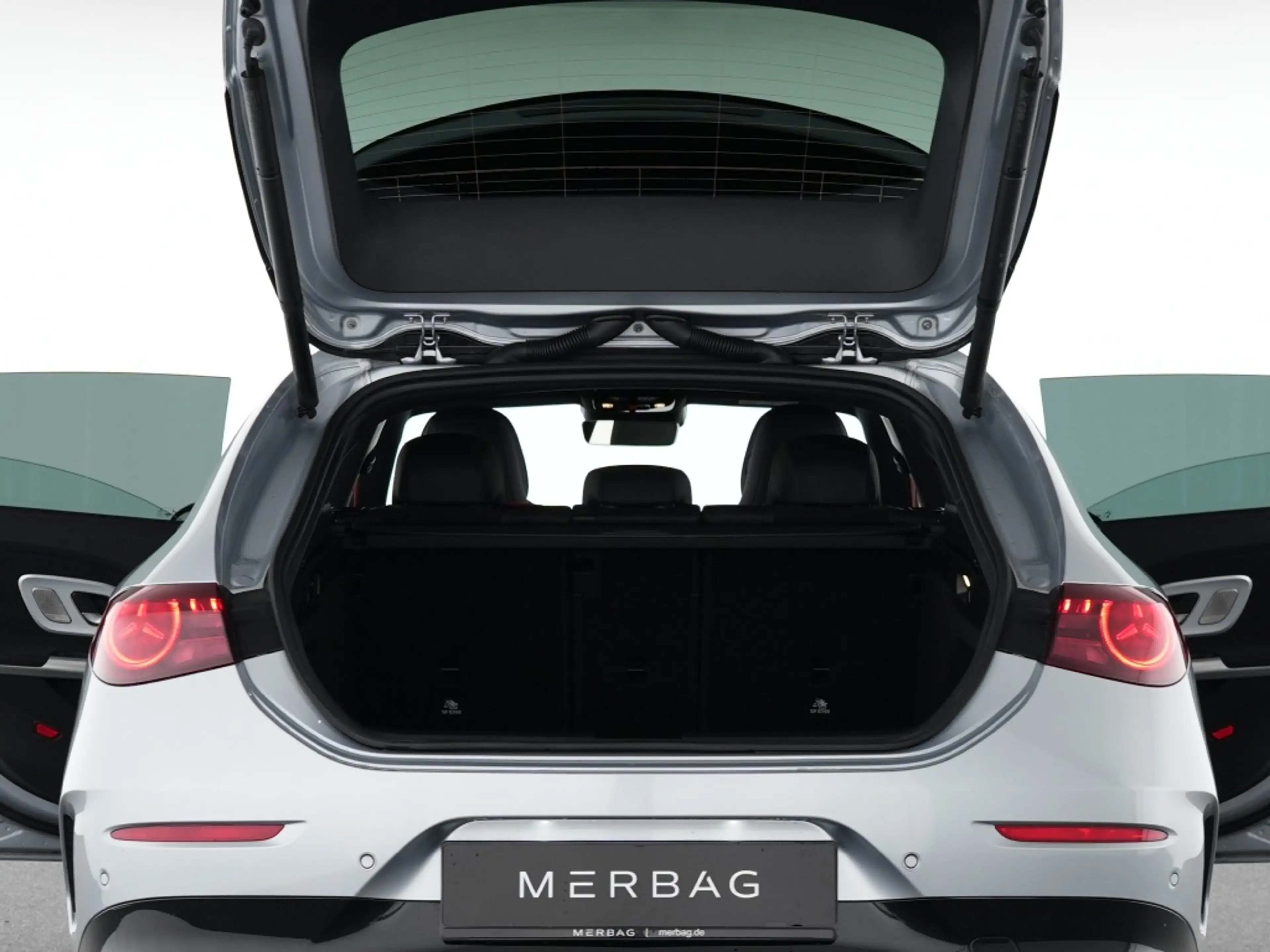 Mercedes-Benz CLA 250 + SB AMG Line+ Night Pano AHK Multibeam — photo 15