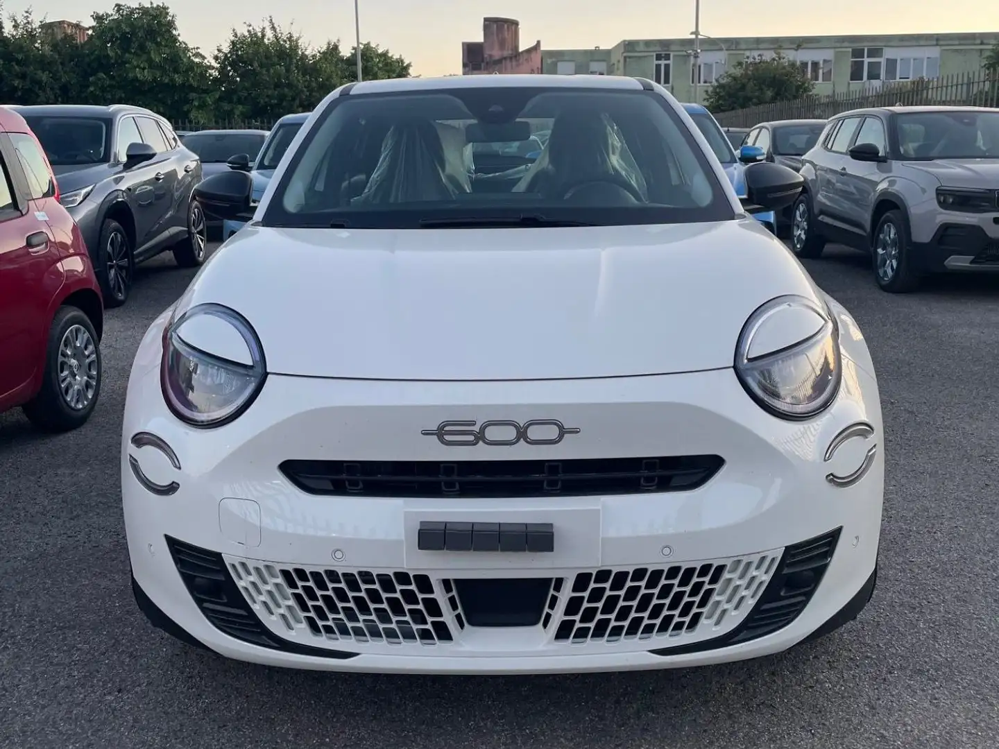 Fiat 600 1.2 hybrid Business 110cv auto Blanc - 1