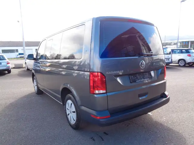 Volkswagen Caravelle view 4