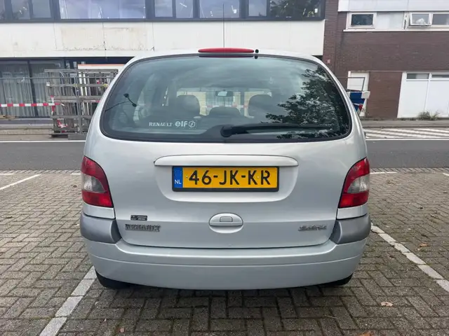Renault Scenic view 7