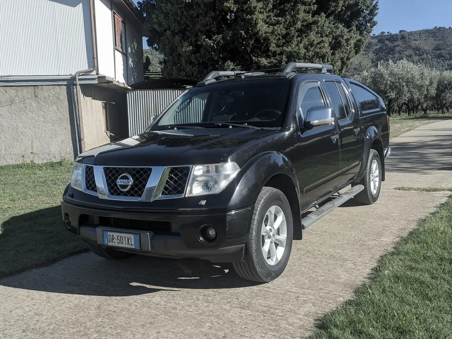 Nissan Navara 2005 d.cab 2.5 dci LE 174cv Negru - 2