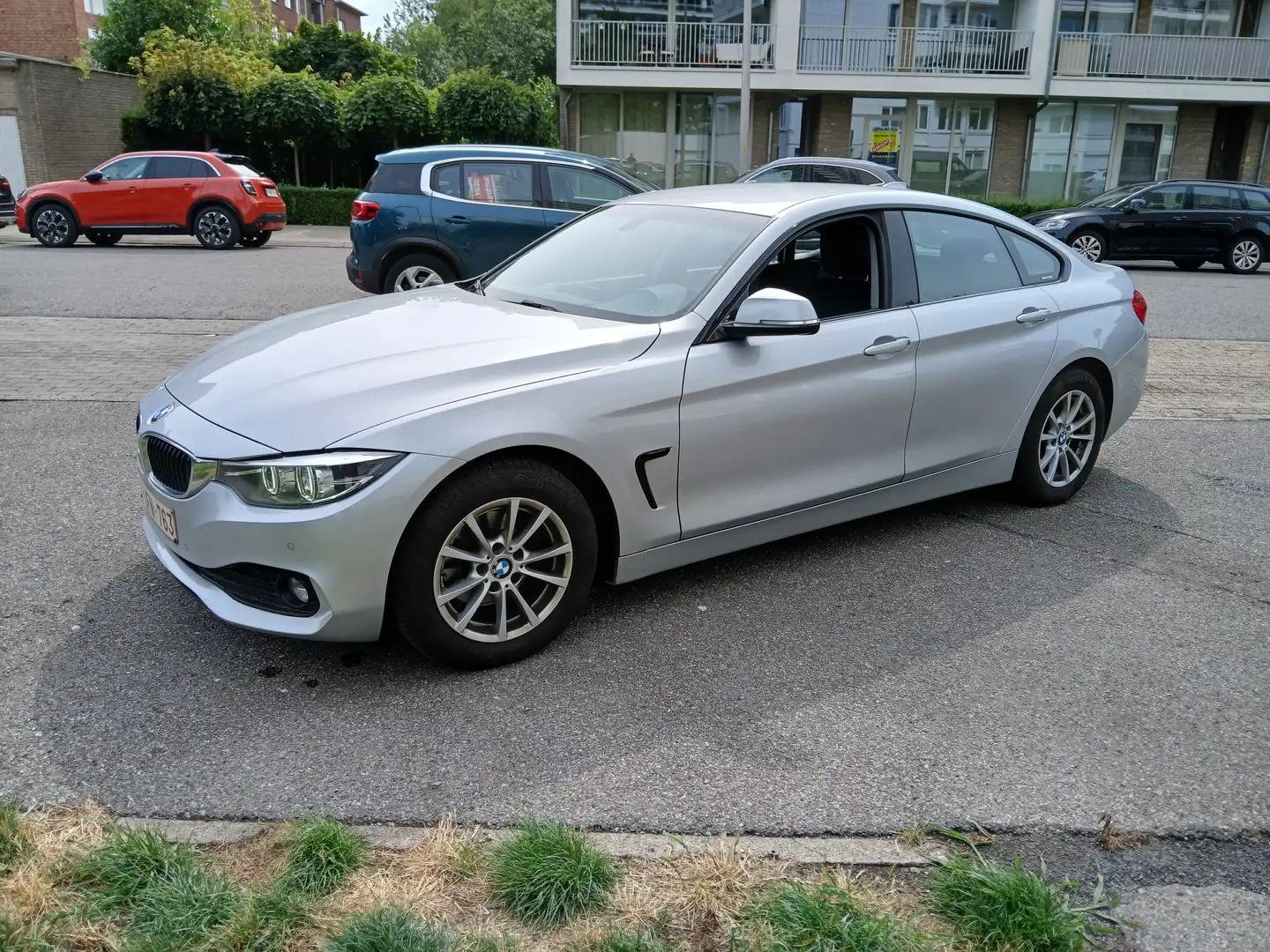 BMW 418 418d Gran Coupe Luxury Line Gümüş rengi - 1