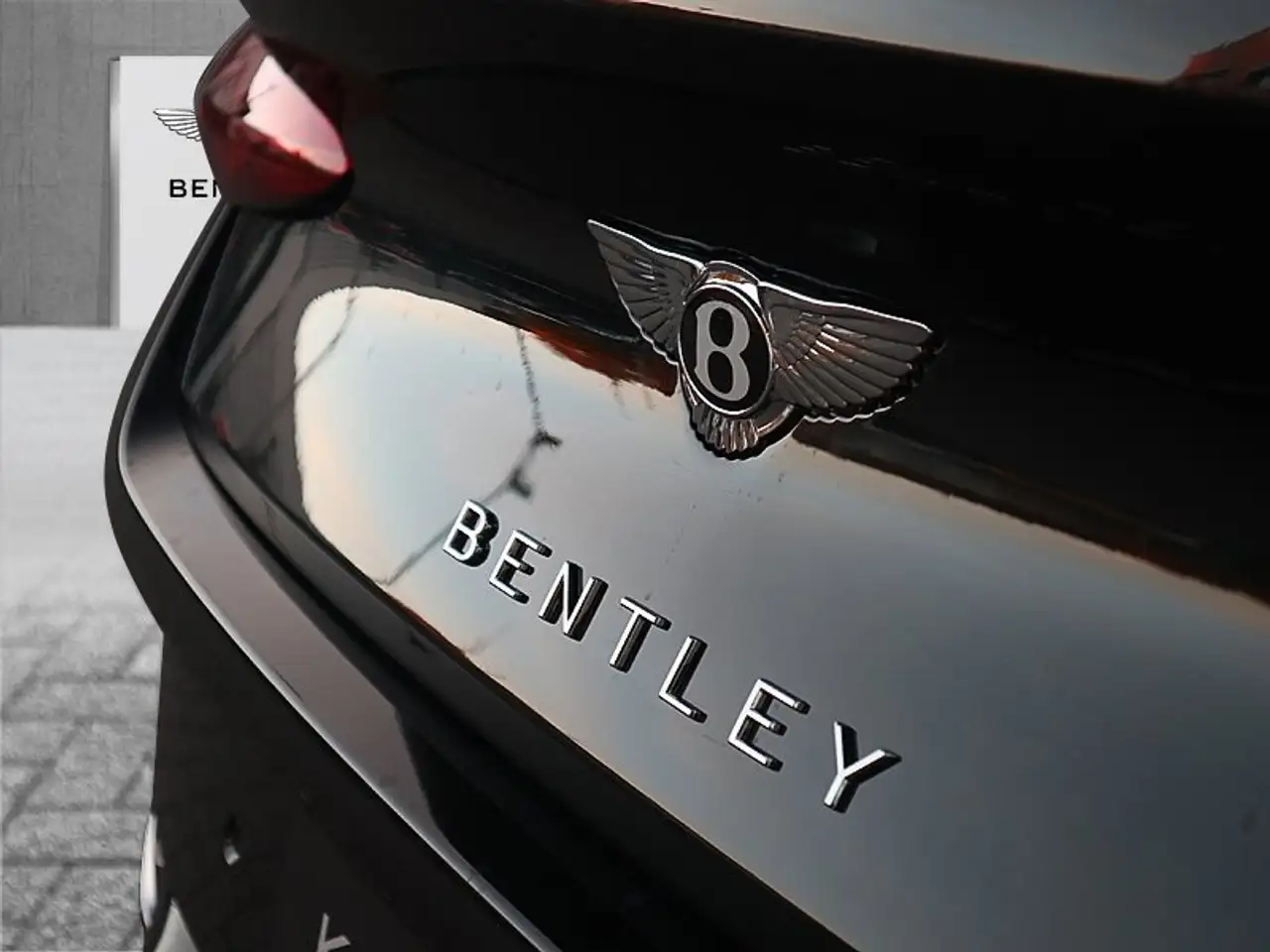 Bentley Continental 2026 — фото 9