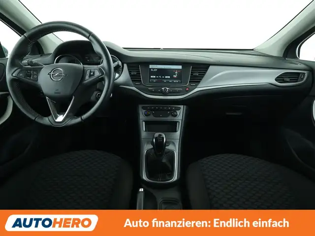 Opel Astra view 12