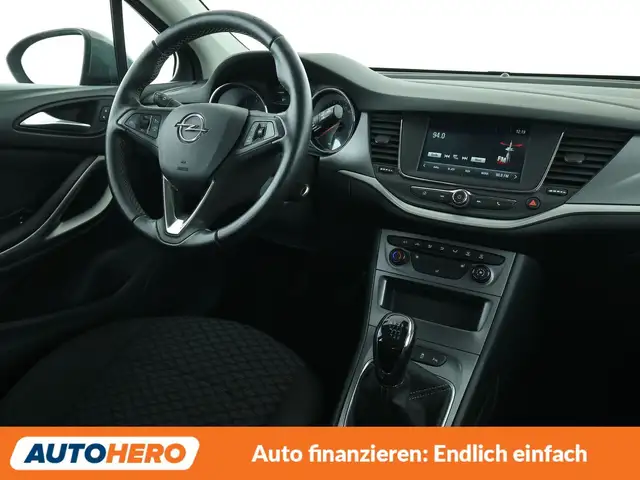 Opel Astra view 13