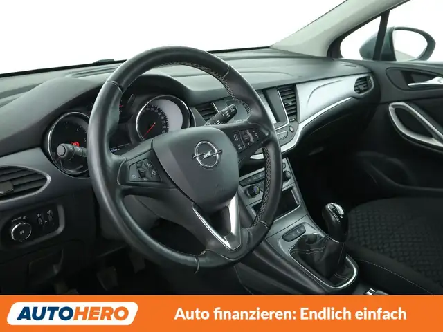 Opel Astra view 11