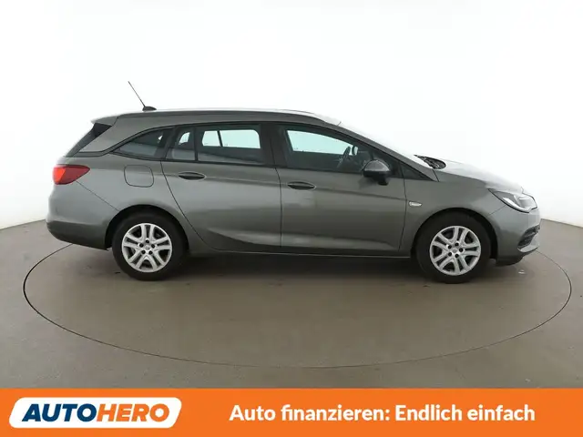 Opel Astra view 7