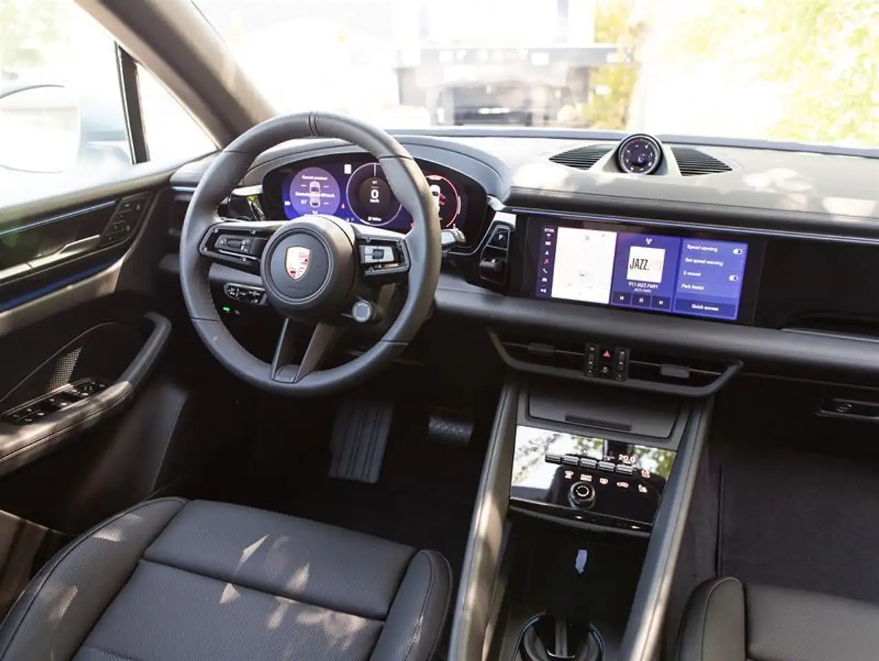 Porsche Macan снимка Porsche Macan