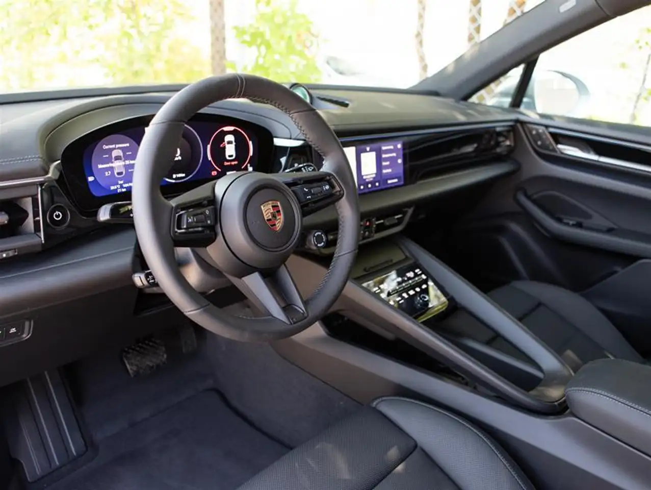 Porsche Macan снимка Porsche Macan