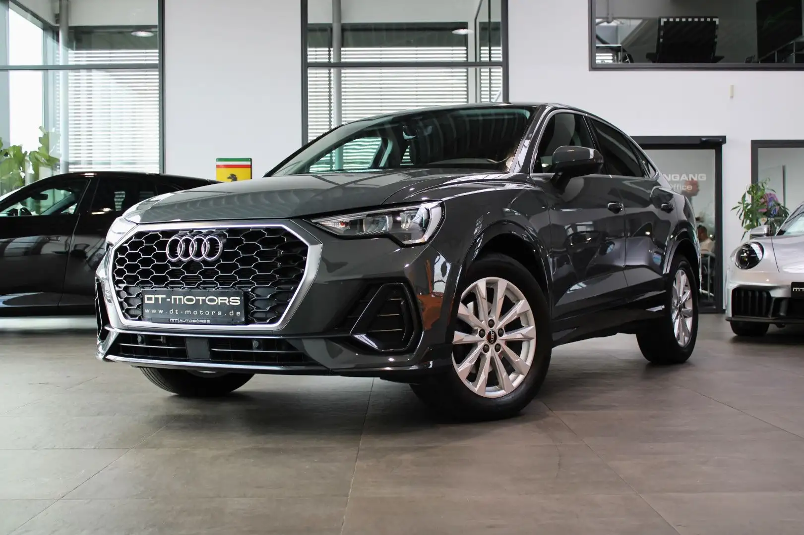 Audi Q3 SPORTBACK 35 TDI ACC/AHK/LED/VIRTU./NANOGREY! Grau - 1