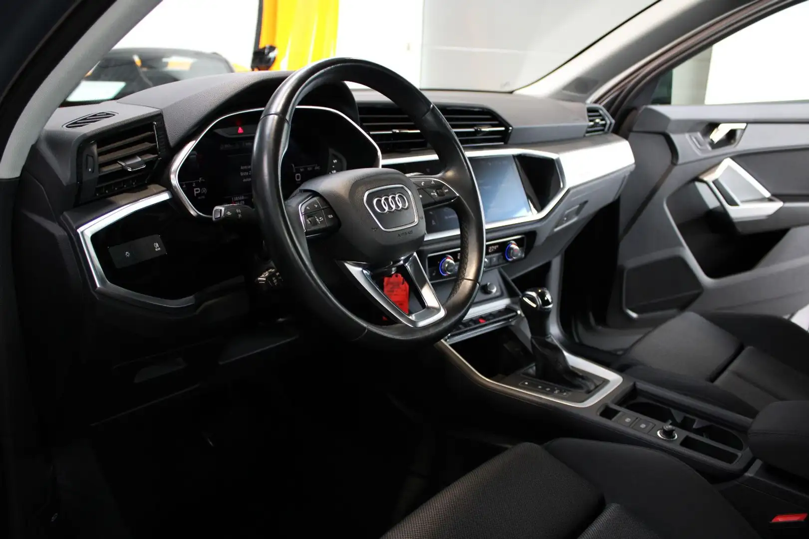 Audi Q3 SPORTBACK 35 TDI ACC/AHK/LED/VIRTU./NANOGREY! Grau - 2